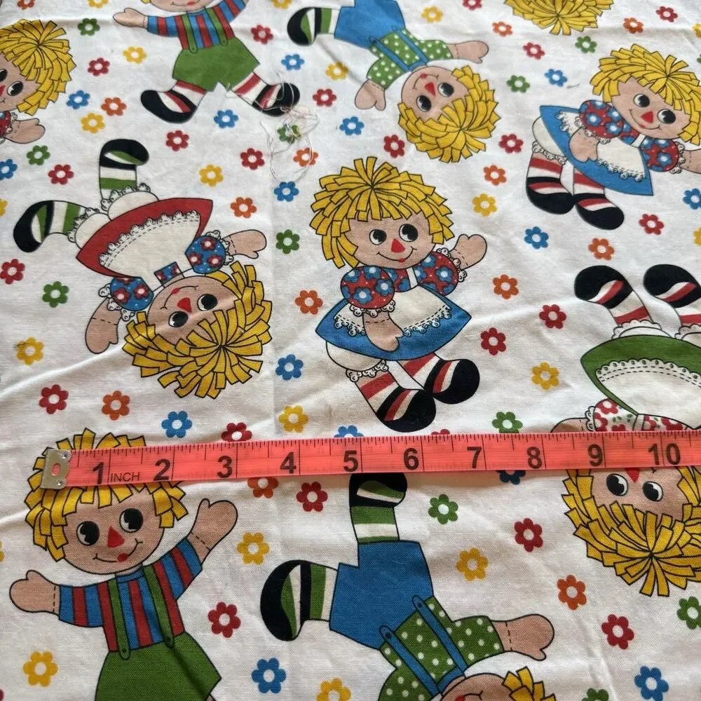 Blue Hill Holly's Dolls Sara Morgan Rag Doll Daisy Toss White Cotton Fabric 2 yd